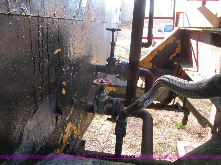 image for item K5223 1978 Childers R25MTMS1408 oil heater