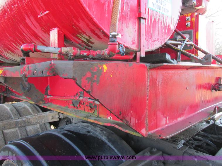 image for item K5223 1978 Childers R25MTMS1408 oil heater