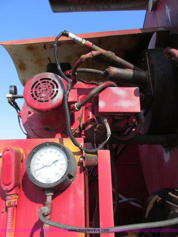 image for item K5223 1978 Childers R25MTMS1408 oil heater