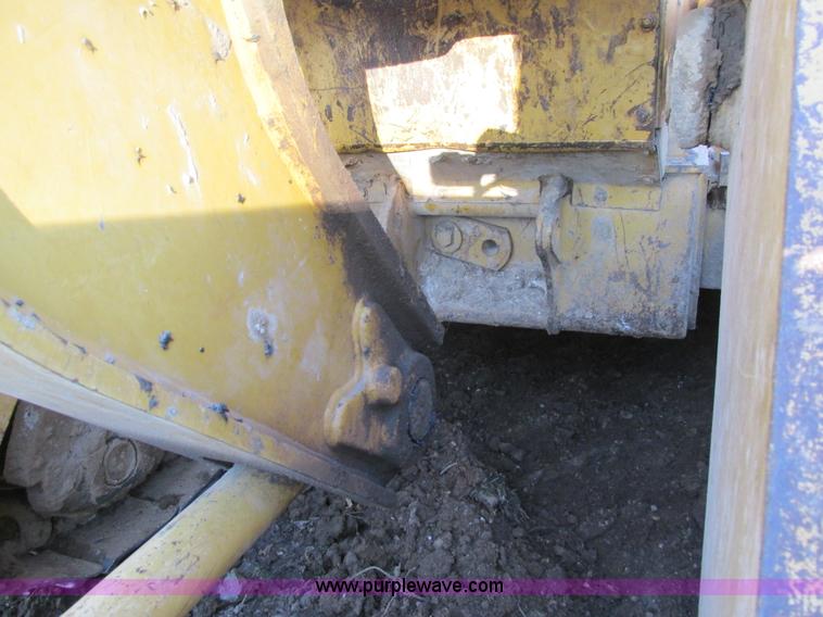 image for item K5242 1998 Caterpillar 963B track loader
