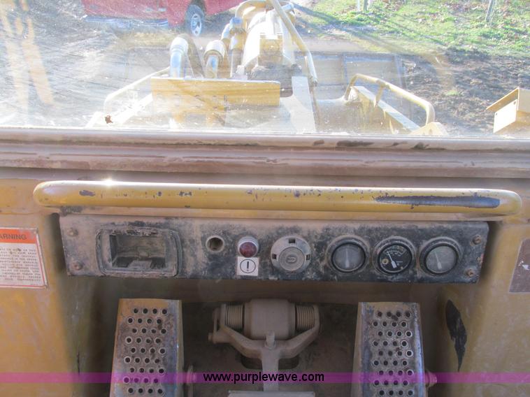 image for item K5242 1998 Caterpillar 963B track loader