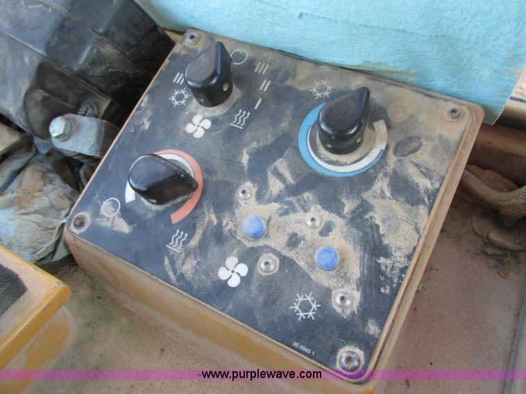 image for item K5242 1998 Caterpillar 963B track loader