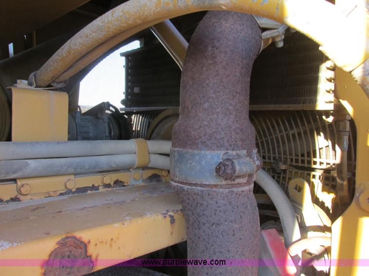 image for item K5242 1998 Caterpillar 963B track loader