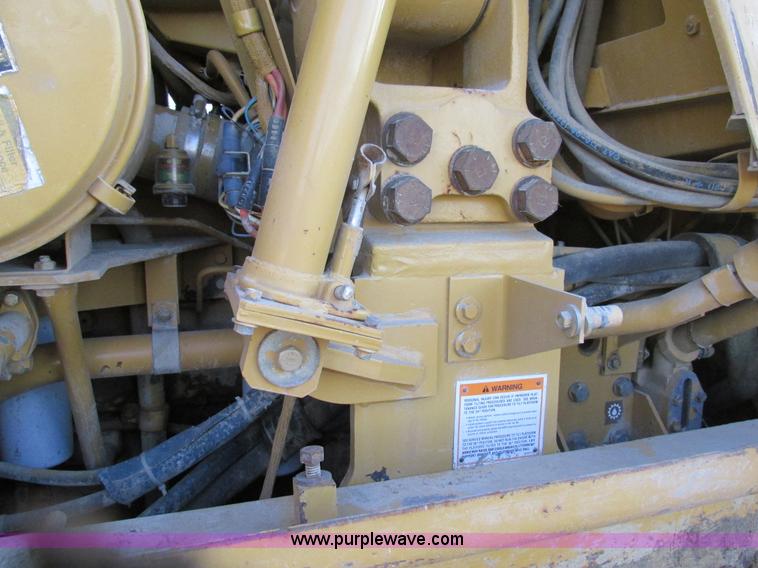 image for item K5242 1998 Caterpillar 963B track loader