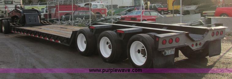 image for item K5246 2000 Fontaine LP50NCP lowboy equipment trailer