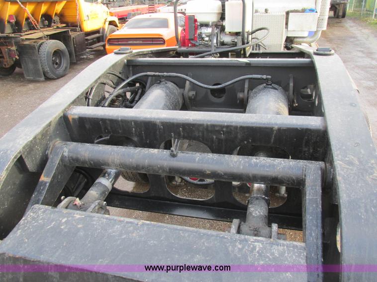 image for item K5246 2000 Fontaine LP50NCP lowboy equipment trailer