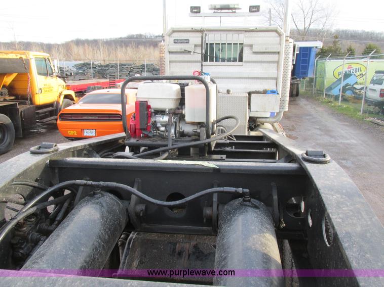 image for item K5246 2000 Fontaine LP50NCP lowboy equipment trailer