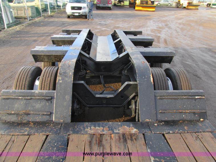 image for item K5246 2000 Fontaine LP50NCP lowboy equipment trailer