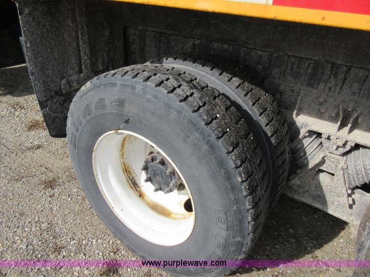 image for item K5251 2002 International F2554 dump truck