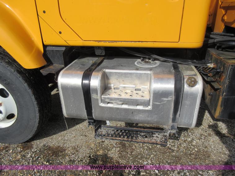 image for item K5251 2002 International F2554 dump truck