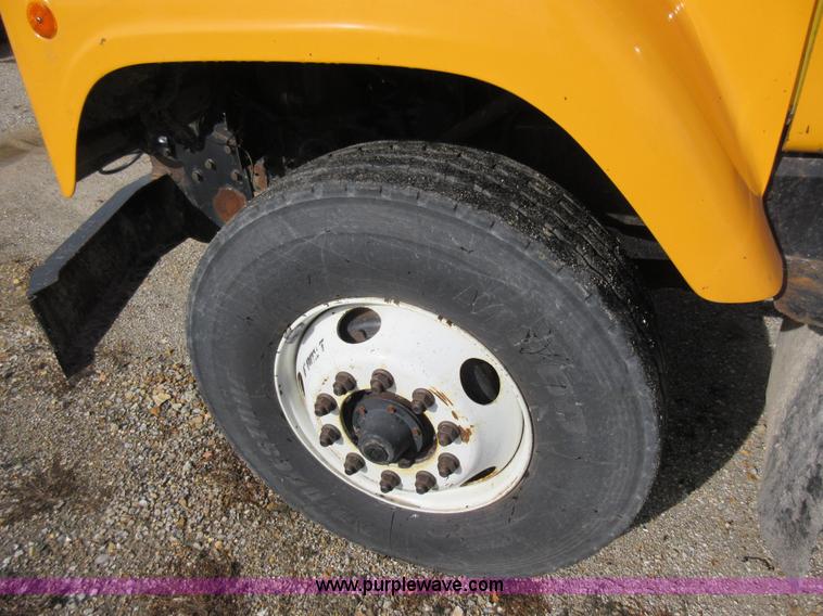 image for item K5251 2002 International F2554 dump truck