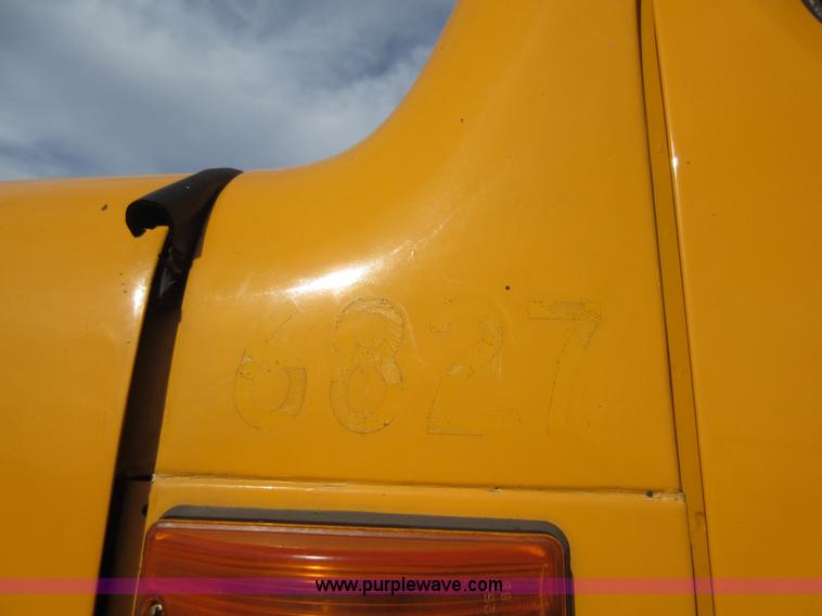 image for item K5251 2002 International F2554 dump truck