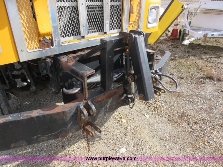 image for item K5251 2002 International F2554 dump truck