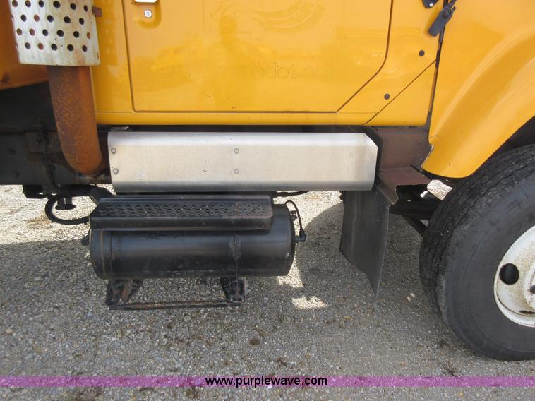 image for item K5251 2002 International F2554 dump truck