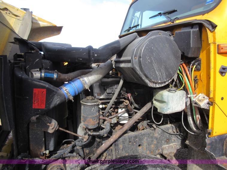 image for item K5251 2002 International F2554 dump truck