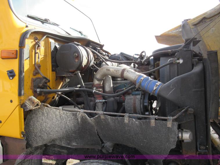 image for item K5251 2002 International F2554 dump truck