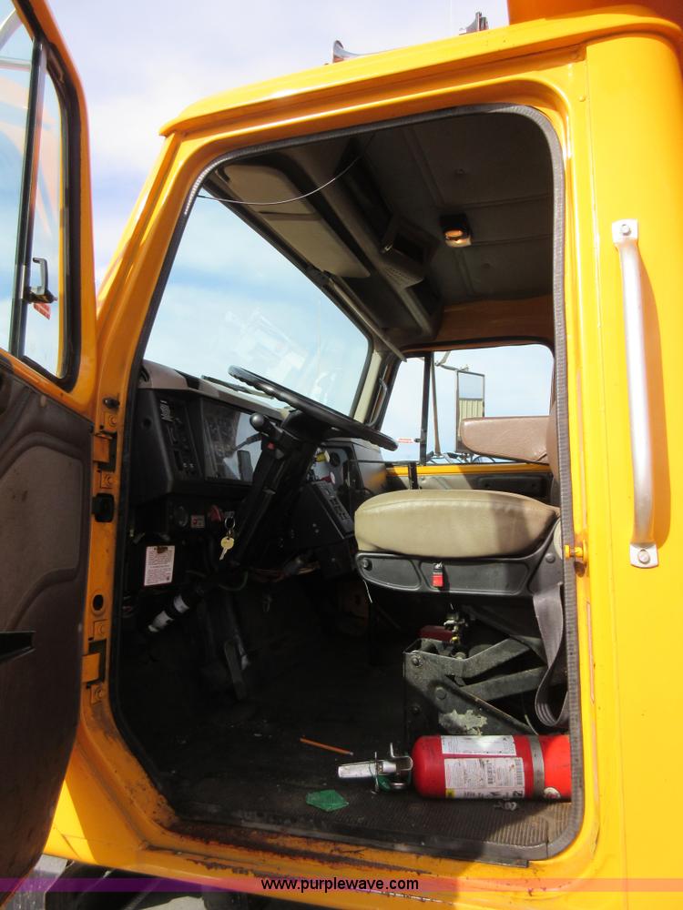 image for item K5251 2002 International F2554 dump truck