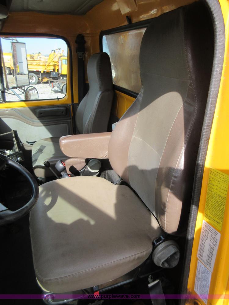 image for item K5251 2002 International F2554 dump truck