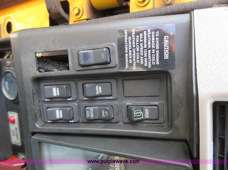 image for item K5251 2002 International F2554 dump truck