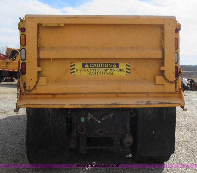 image for item K5252 2002 International F2554 dump truck