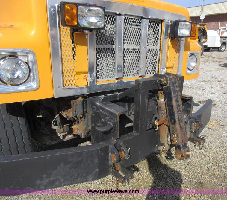 image for item K5252 2002 International F2554 dump truck