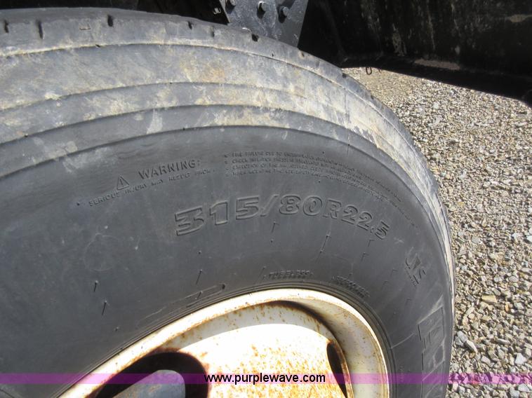 image for item K5252 2002 International F2554 dump truck