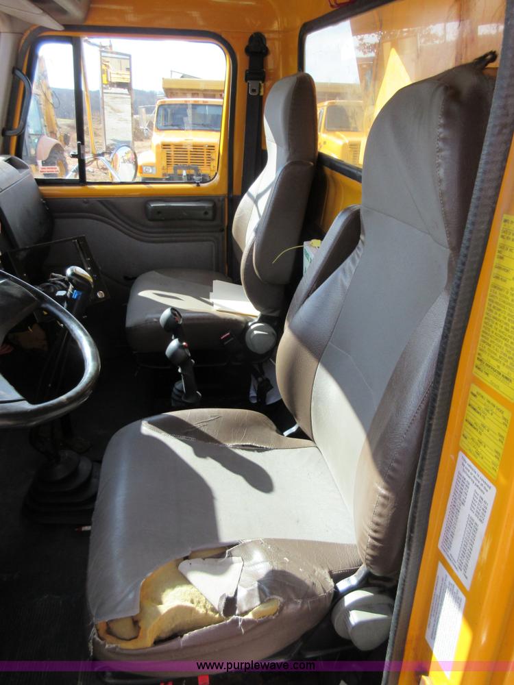 image for item K5252 2002 International F2554 dump truck