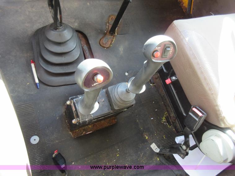 image for item K5252 2002 International F2554 dump truck