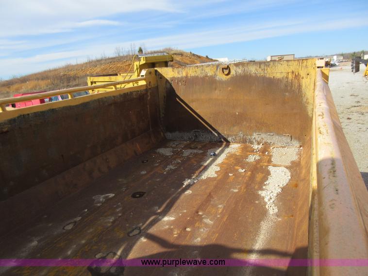 image for item K5252 2002 International F2554 dump truck