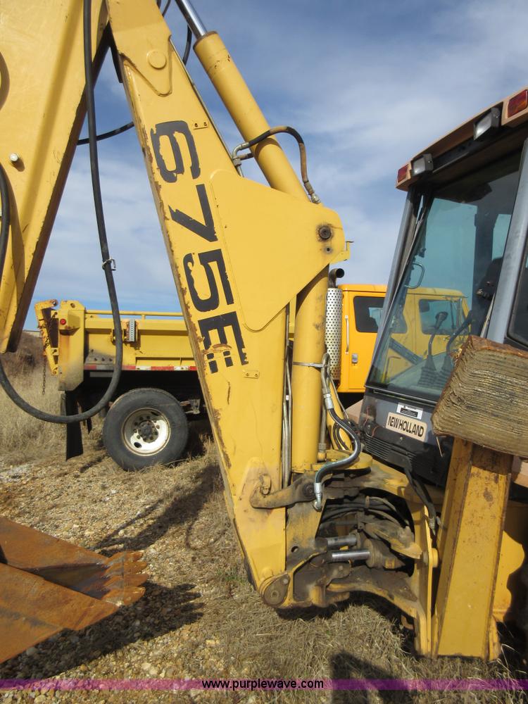 image for item K5253 1999 New Holland 675E backhoe