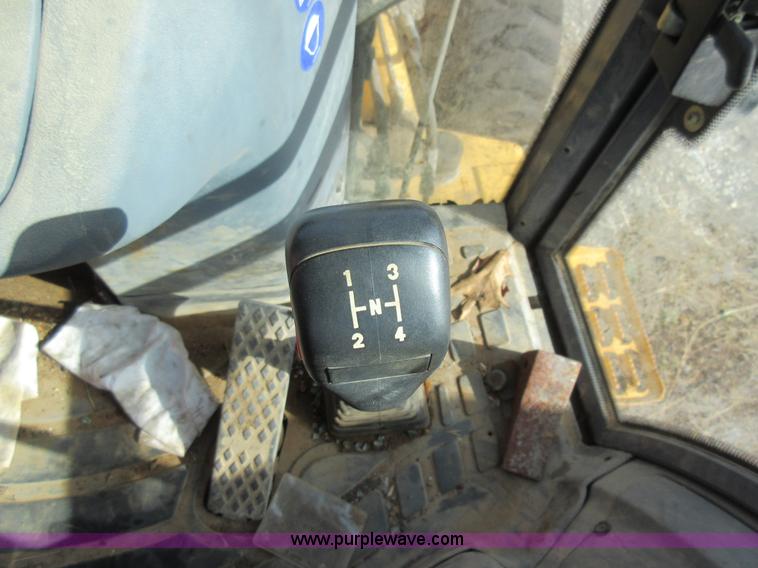 image for item K5253 1999 New Holland 675E backhoe