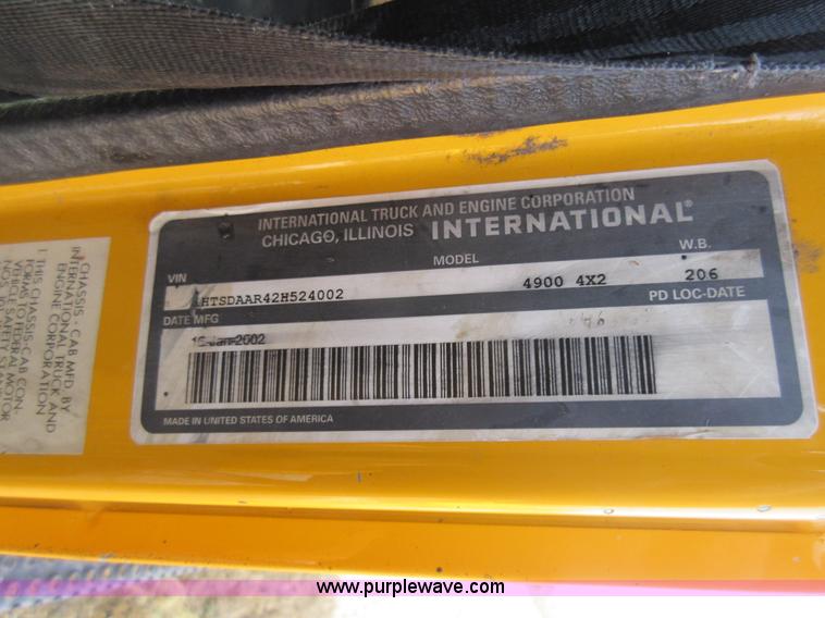 image for item K5254 2002 International 4900 dump truck