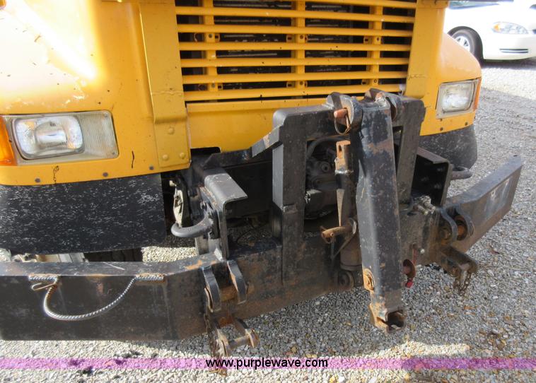 image for item K5258 1999 International 4900 dump truck
