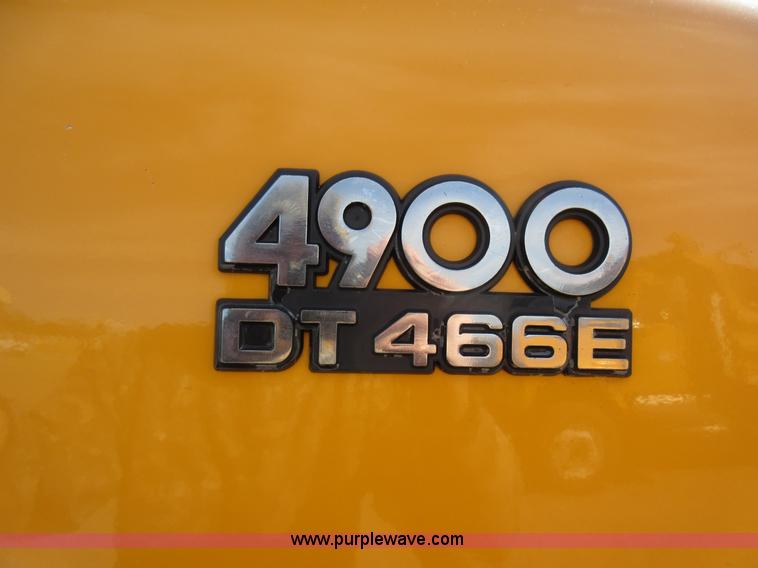 image for item K5264 2002 International 4900 dump truck