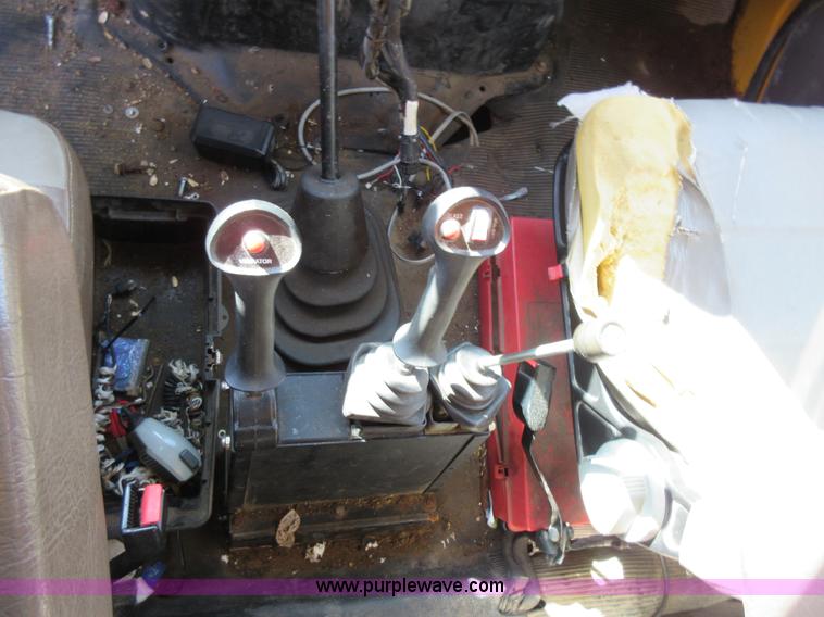 image for item K5264 2002 International 4900 dump truck