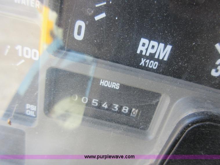 image for item K5264 2002 International 4900 dump truck