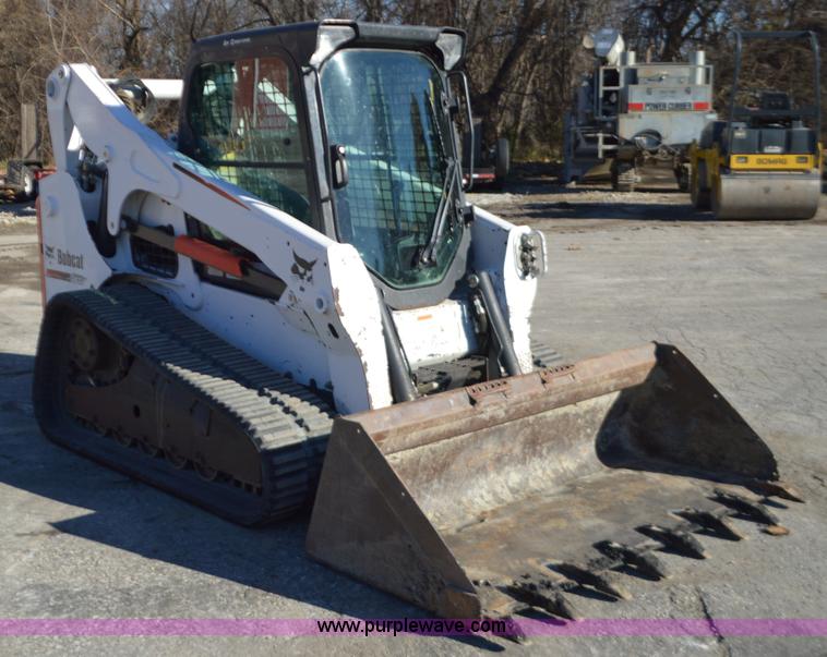 image for item K5318 2011 Bobcat T750 skid steer