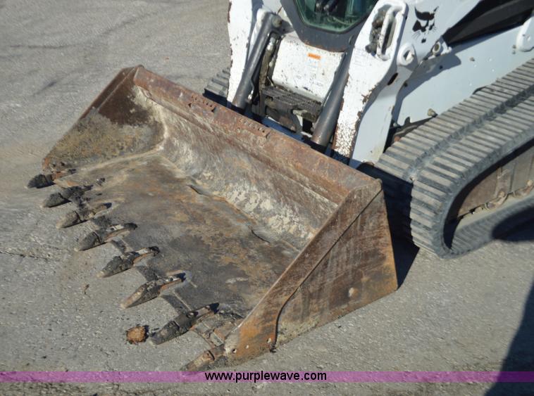 image for item K5318 2011 Bobcat T750 skid steer