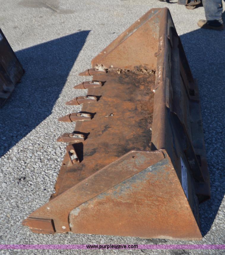 image for item K5323 Skid steer bucket