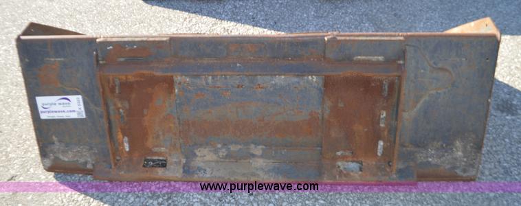 image for item K5323 Skid steer bucket