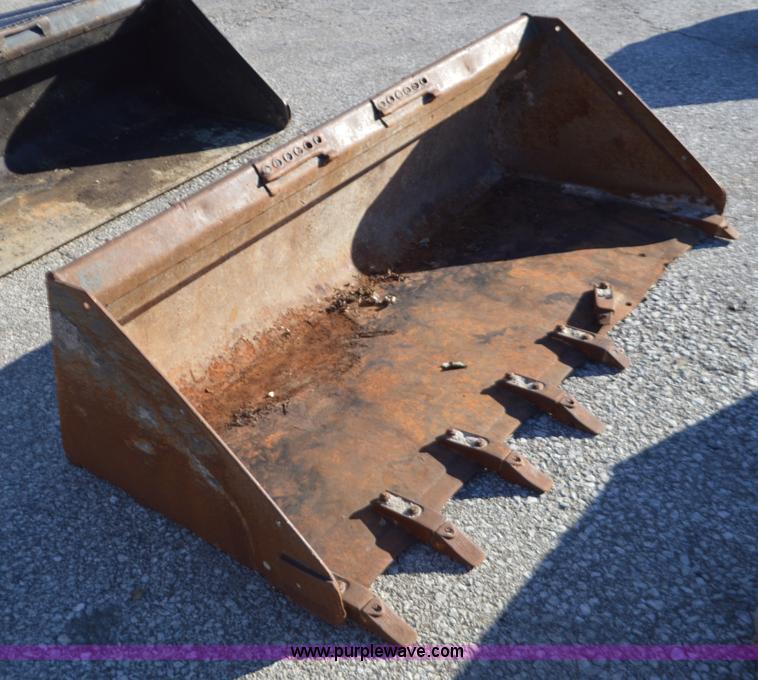 image for item K5323 Skid steer bucket
