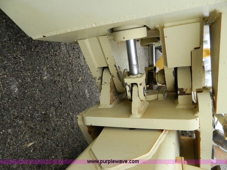 image for item K8229 1989 Ingersoll Rand SD150F single drum vibratory compactor