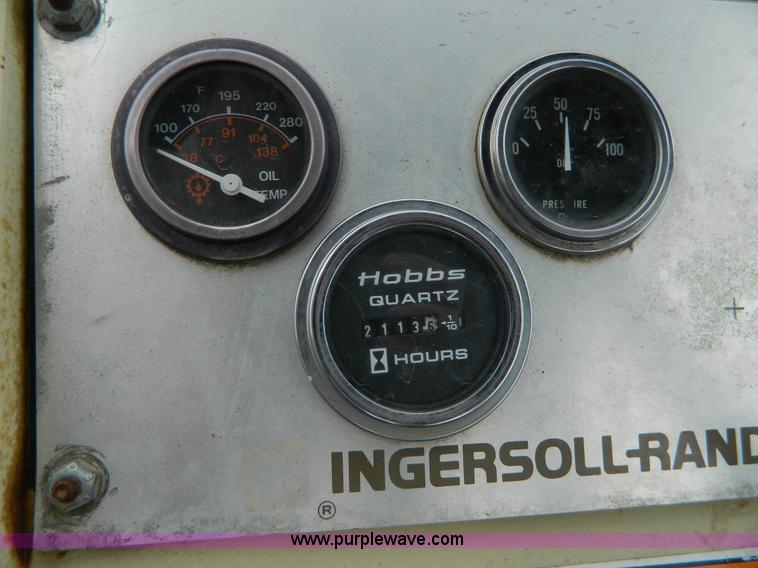 image for item K8229 1989 Ingersoll Rand SD150F single drum vibratory compactor
