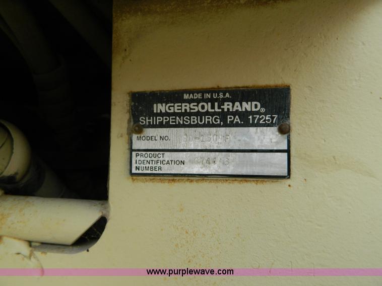 image for item K8229 1989 Ingersoll Rand SD150F single drum vibratory compactor