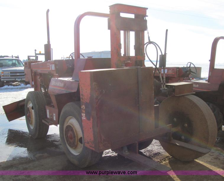image for item L1844 1984 Ditch Witch 6510 trencher