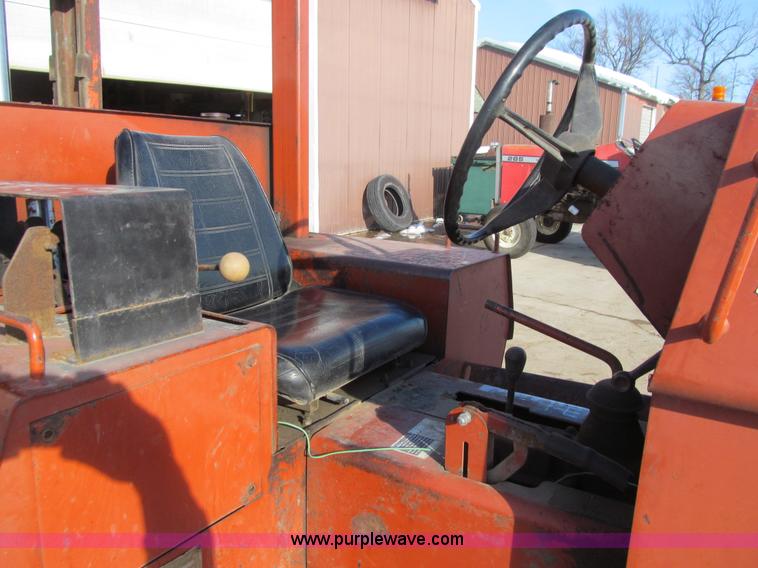 image for item L1844 1984 Ditch Witch 6510 trencher