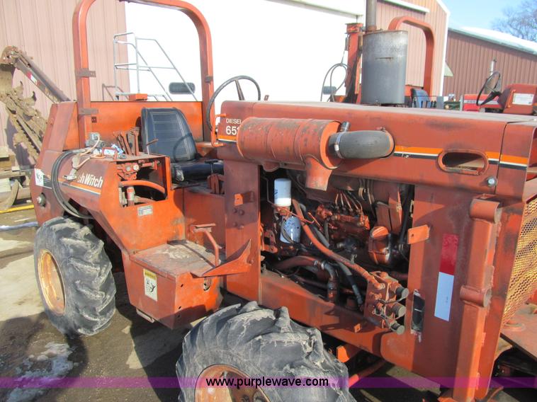 image for item L1845 1984 Ditch Witch 6510 trencher