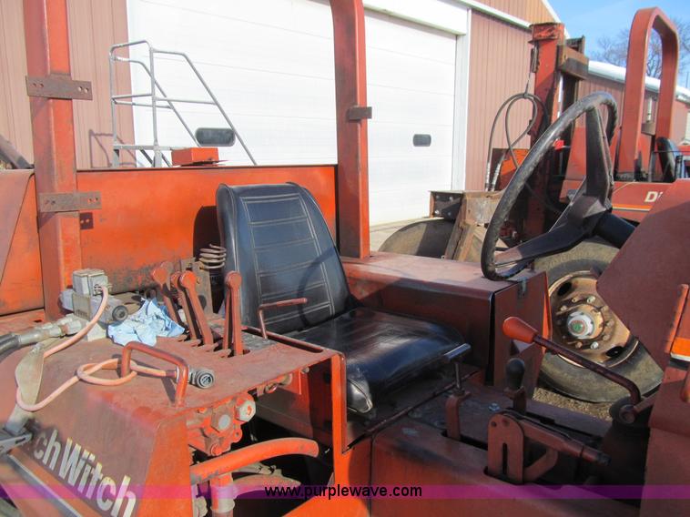 image for item L1845 1984 Ditch Witch 6510 trencher