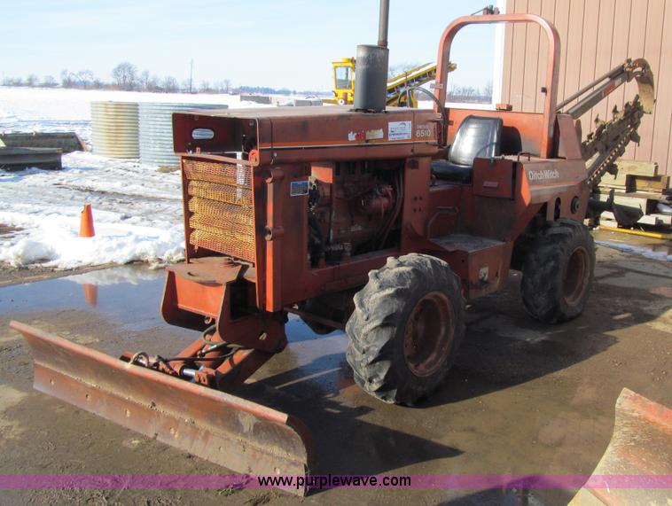 image for item L1845 1984 Ditch Witch 6510 trencher