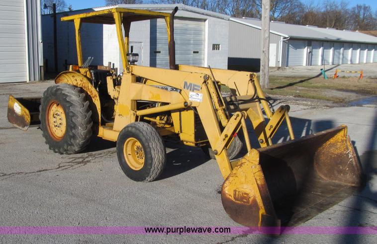 image for item L1954 Massey Ferguson 30E tractor